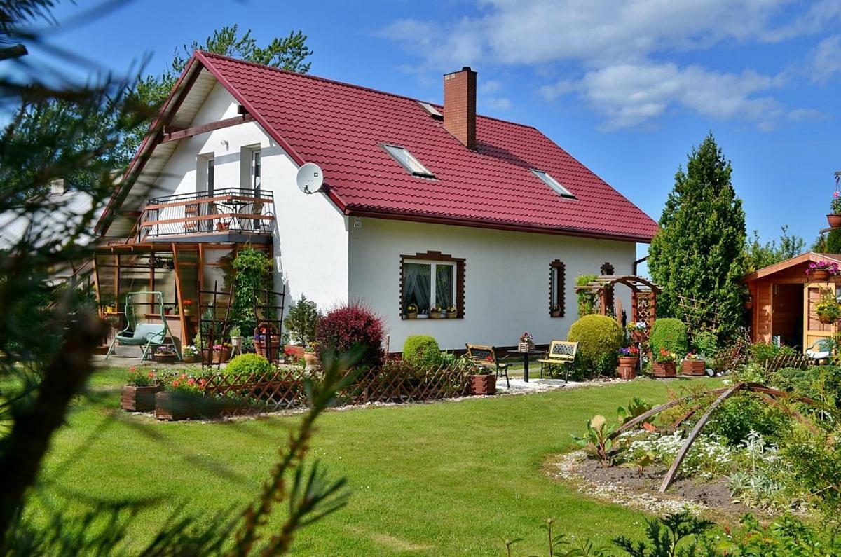 Pokoje Goscinne Renata Knitter Komnino Exterior foto